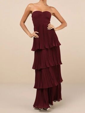 Lulu's Strapless Tiered Maxi Dress in Burgundy